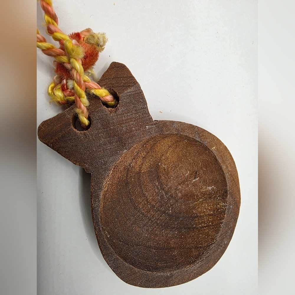 Wooden Castanets with Rope - Picture 11 of 15